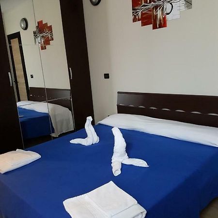 Bed and Breakfast La Casa Del Lago Сирмионе Экстерьер фото
