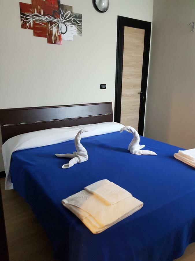 Bed and Breakfast La Casa Del Lago Сирмионе Экстерьер фото